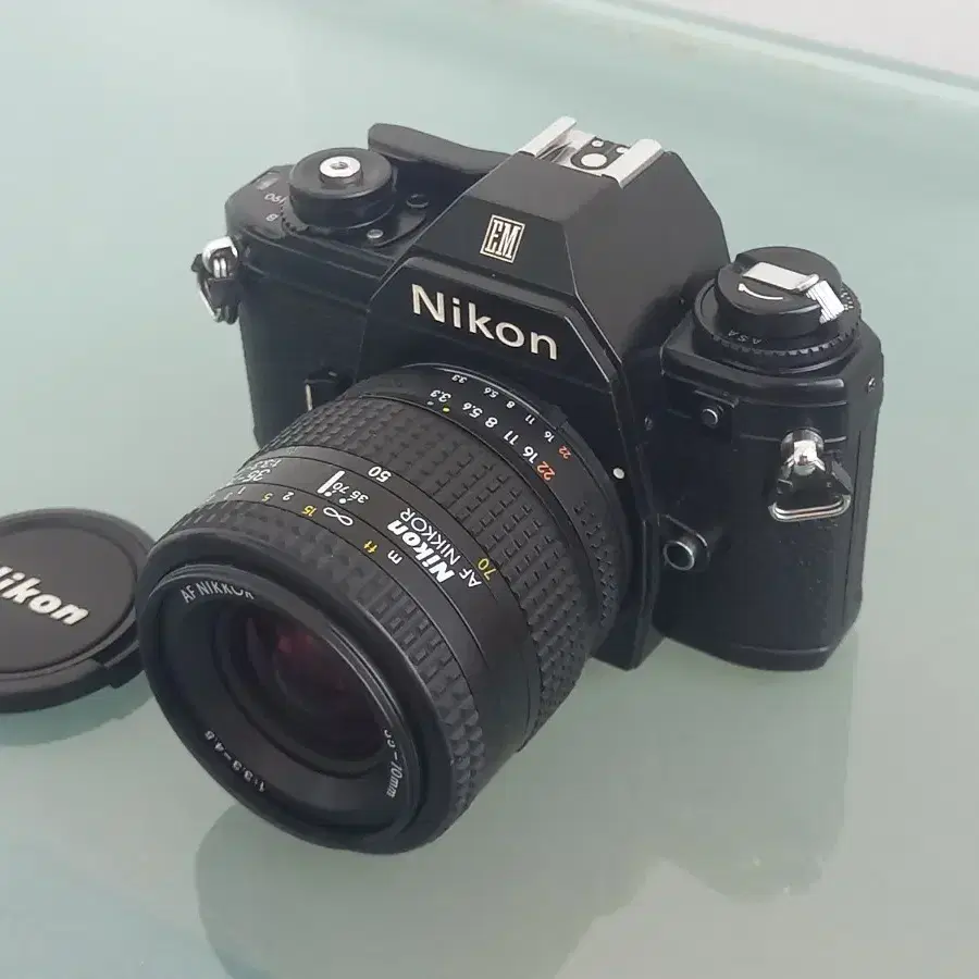 니콘 Nikon EM 필름카메라 + 3570 ZOOM 렌즈