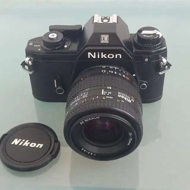 니콘 Nikon EM 필름카메라 + 3570 ZOOM 렌즈