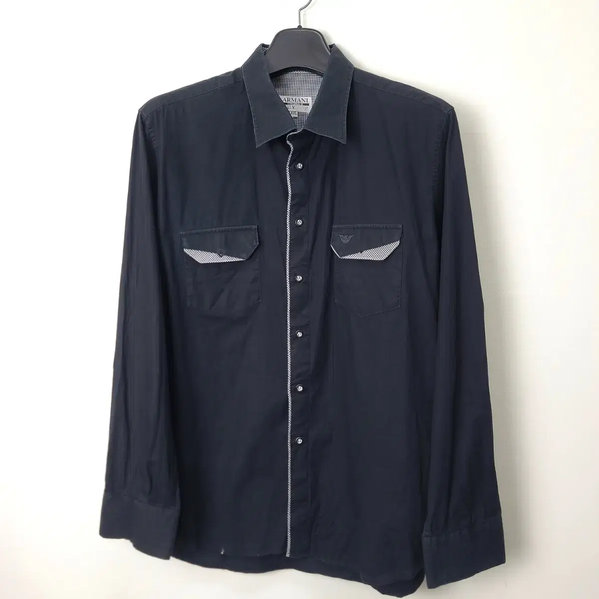 Men's Armani shirt cool two-pocket solid black sells.