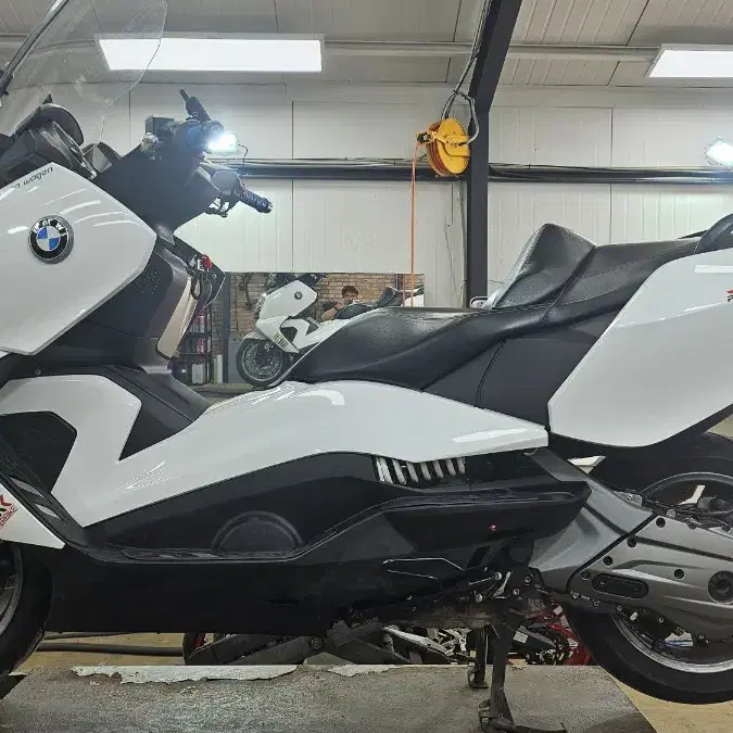 BMW C650GT 엔진신품 및 신차급 복원완료. 일산