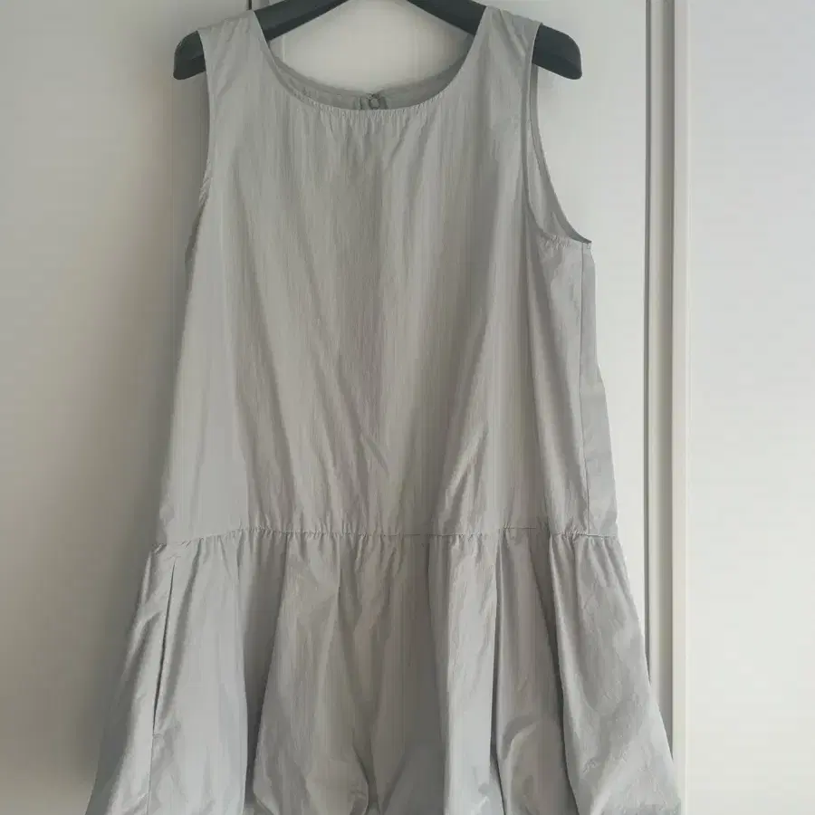 아모멘토 볼륨 드레스 VOLUME MINI DRESS_LIGHT GREY