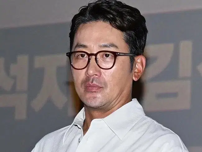 톰포드 안경 49사이즈 팝니다