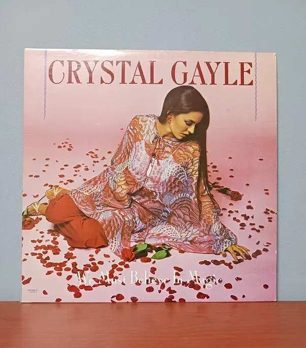 Crystal Gayle " Don't It Make My Brown E