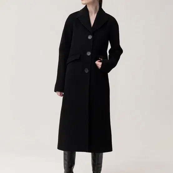 킨더살몬 코트 Fine Wool Shaped Coat Black