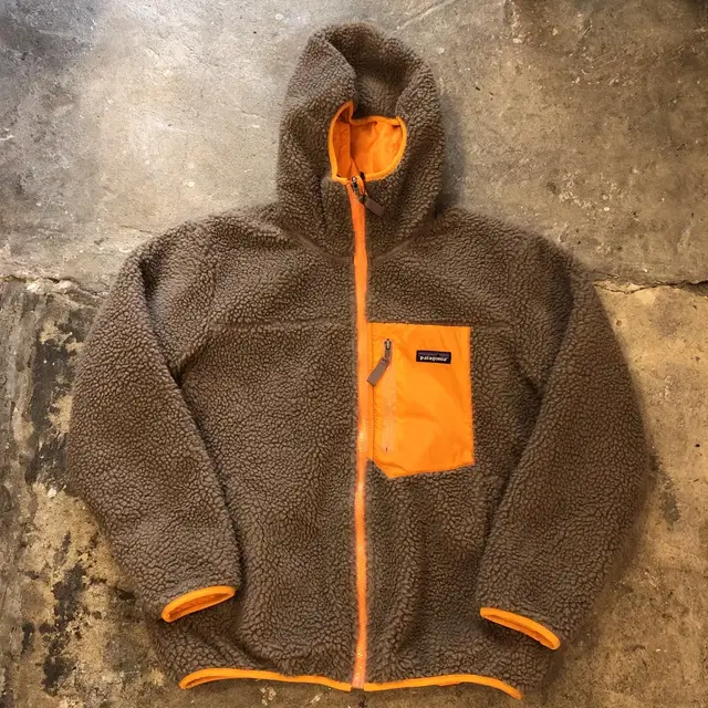 Y2K Patagonia Reversible  - L (105)