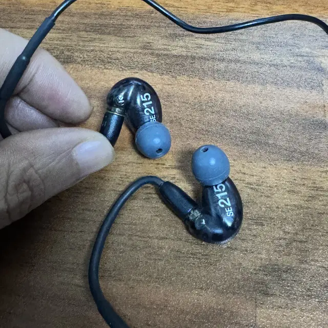 슈어 shure se215 인이어 모니터링 이어폰