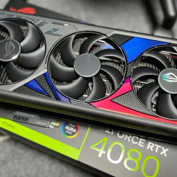 ASUS ROG STRIX RTX 4080 OC 로그 스트릭스