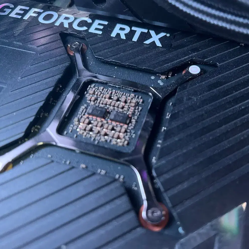 ASUS ROG STRIX RTX 4080 OC 로그 스트릭스