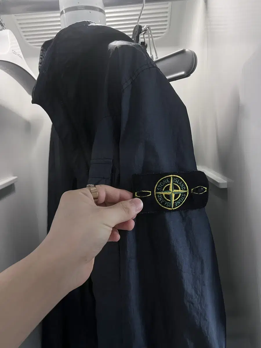 [L]Stone Island Membrana Windbreaker Hooded Jacket