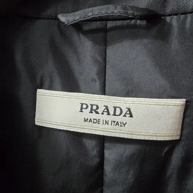 프라다 PRADA 나일론 트렌치코트 레인코트 42