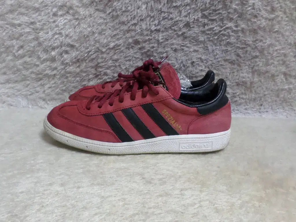 BettyBoomGuesse 275 Adidas Spezial Burgundy Red Sneakers Sneakers Shoes