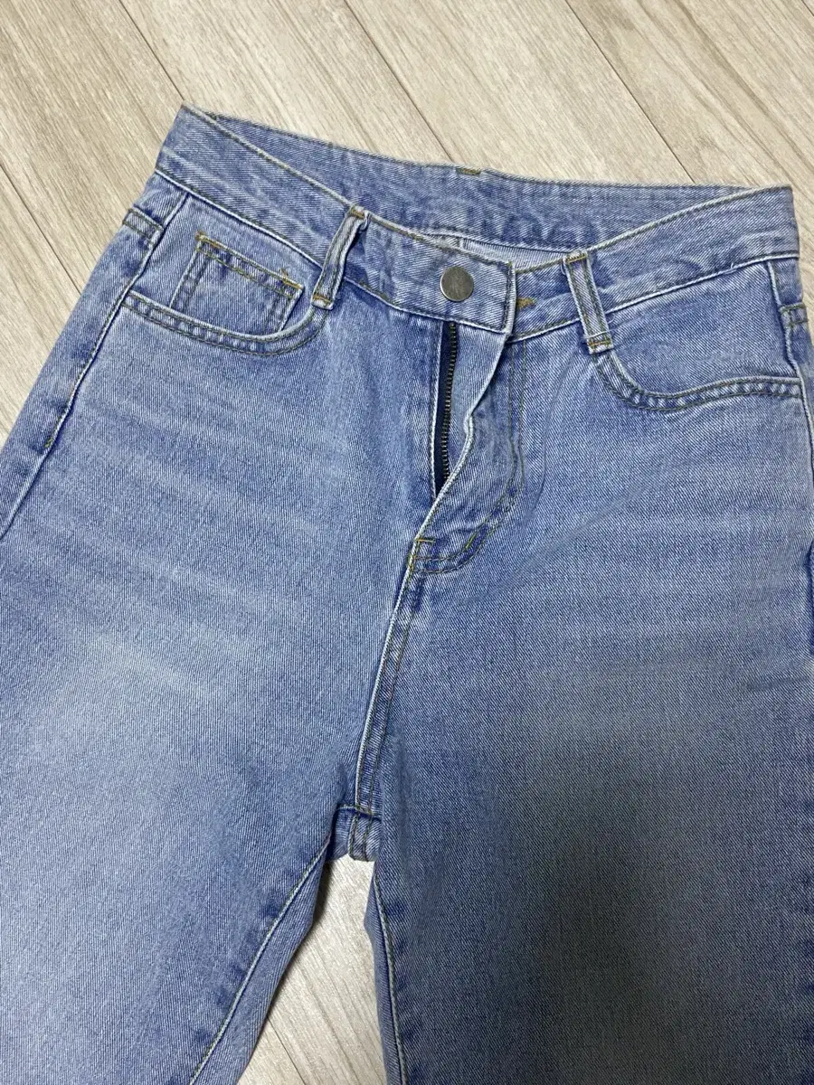 메리어라운드 부츠컷 데님