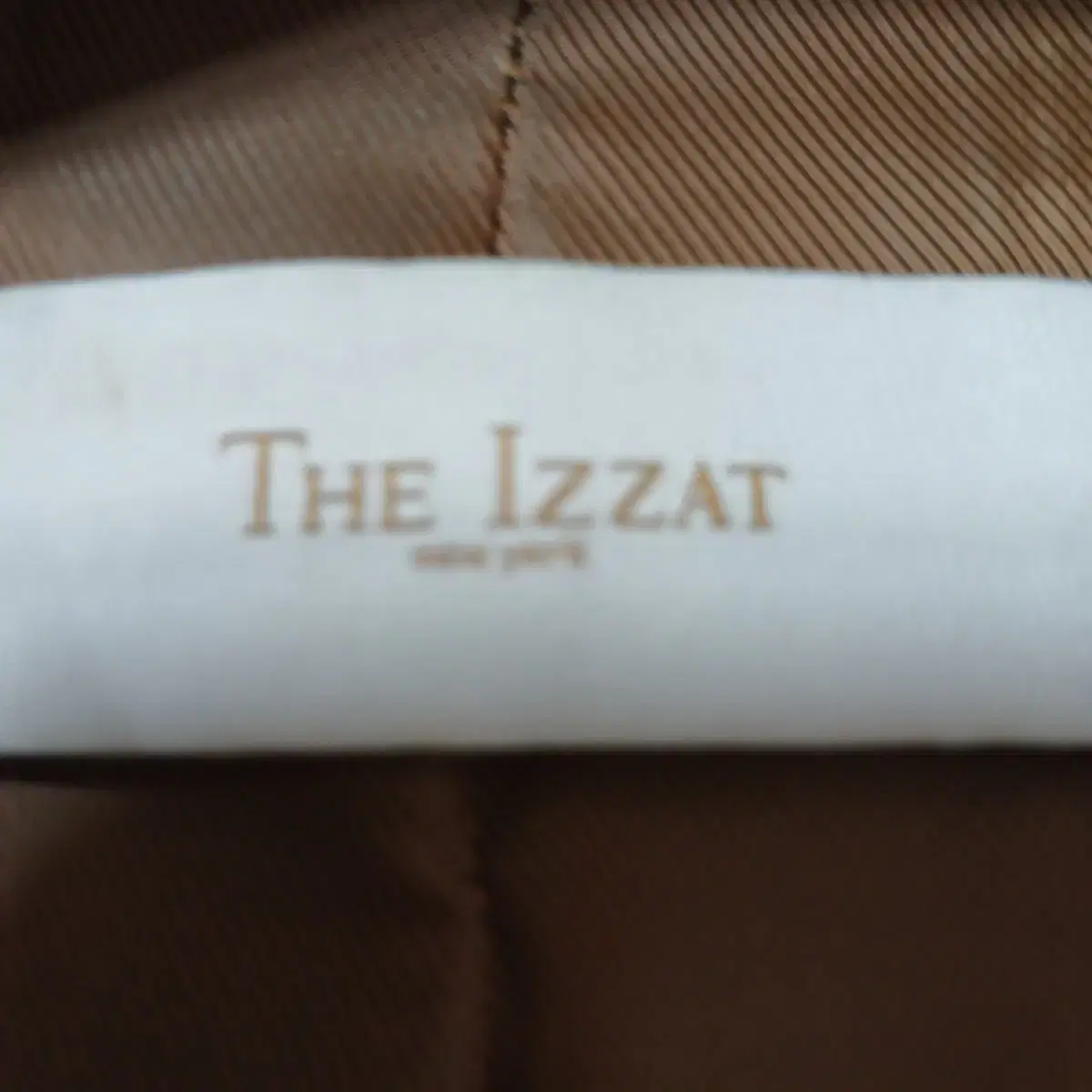 THE lzzAT