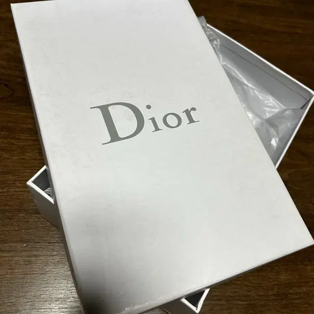 디올 DIOR 신발 박스 판매합니다.