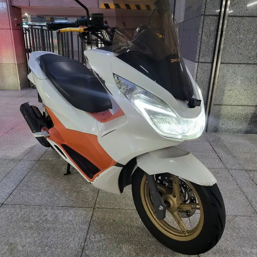 PCX150 15년식 출퇴근용 판매합니다