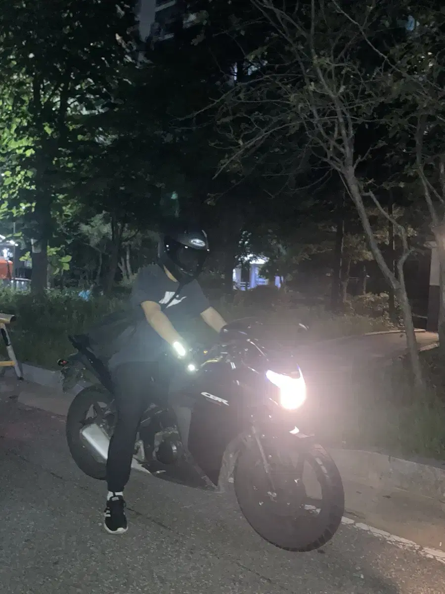 cbr125r 판매합니다