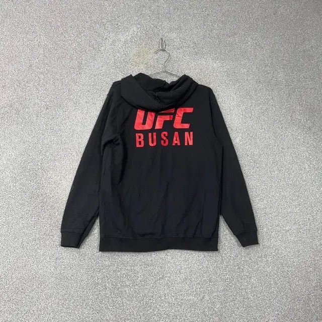 UFC 부산 레드 백프린팅 후드집업 L