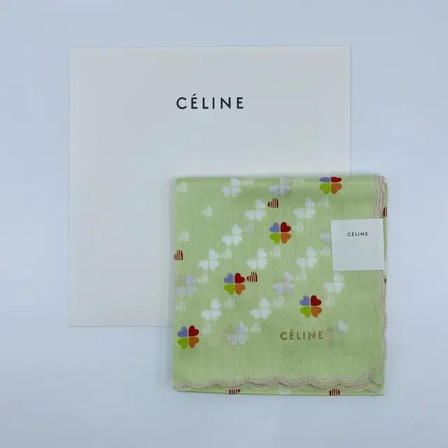 CELINE 셀린느 손수건 클로버 그린(새상품)