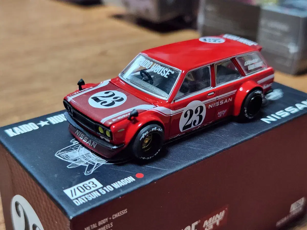 Kaido House Datsun 510 Wagon Carbon V2