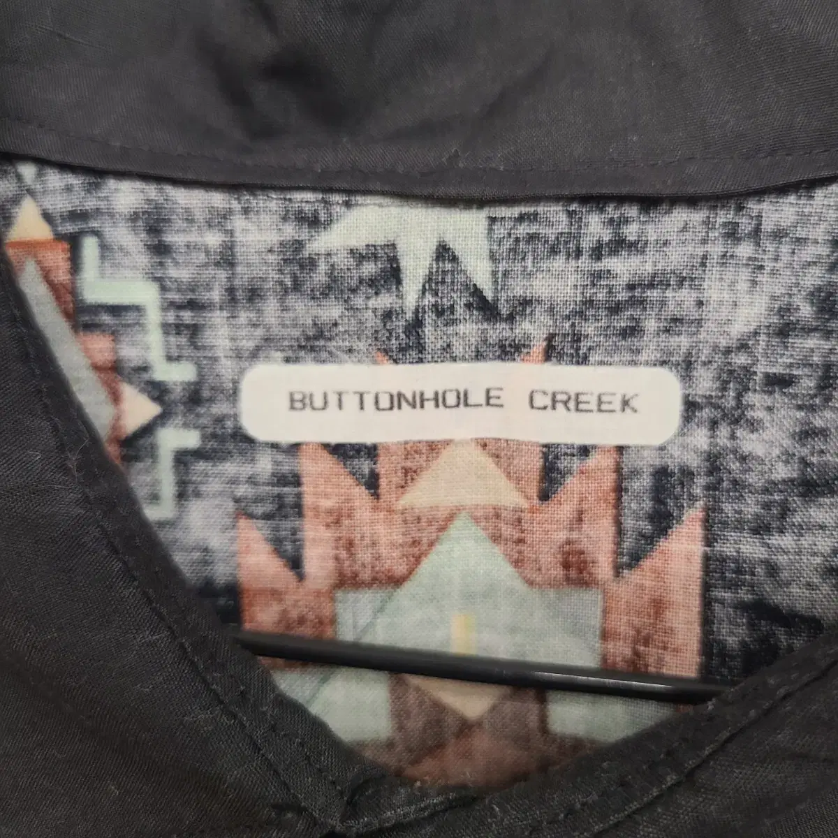 [115/3XL] BUTTONHOLE C. 네이티브 패턴 셔츠