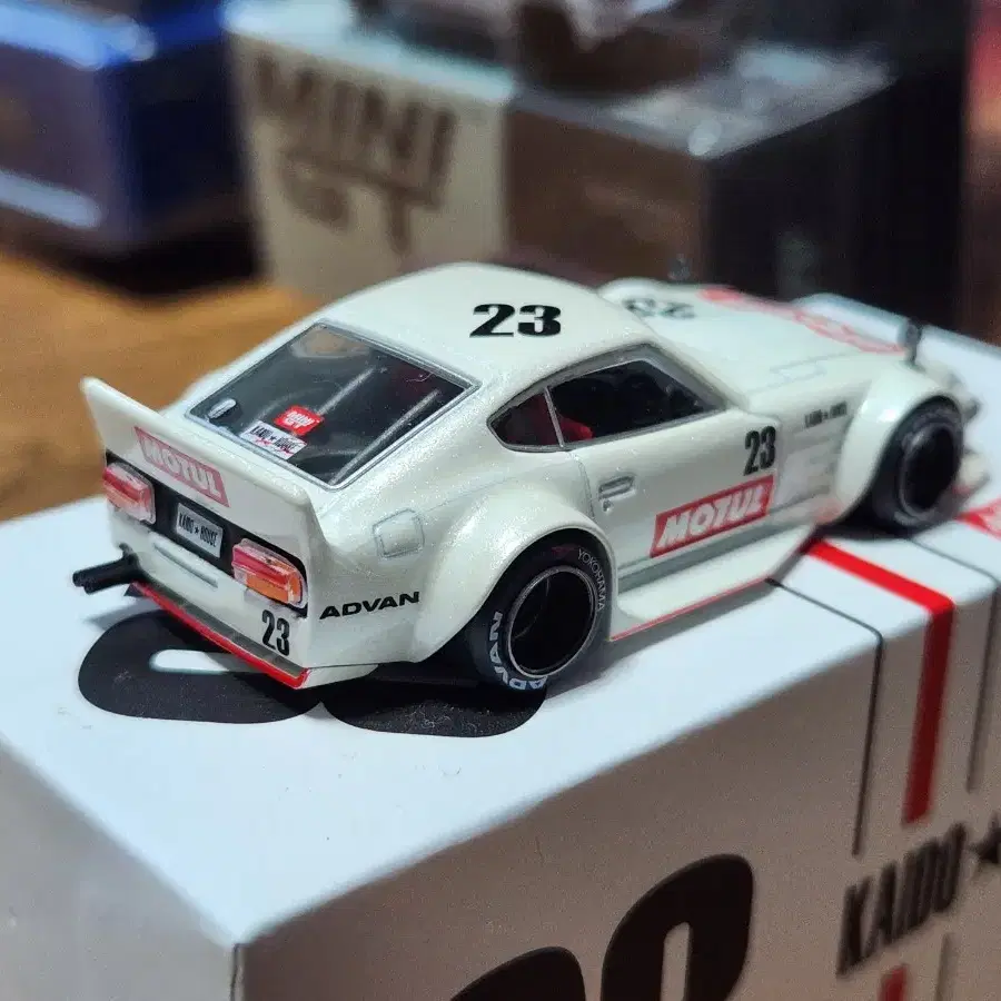 Kaido House Datsun Fairlady Z Motul V3