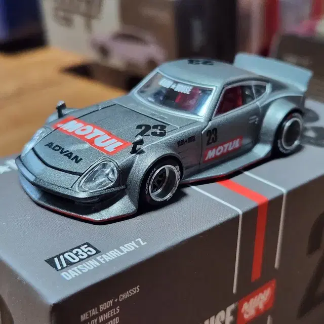 Kaido House Datsun Fairlady Z Motul