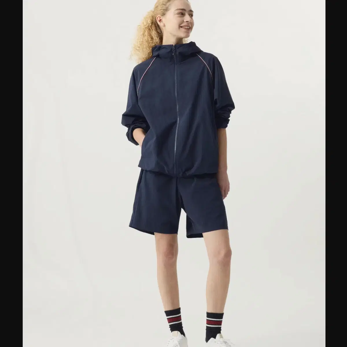 유니클로 JW ANDERSON 로저 페더러 라이트웨이트파카