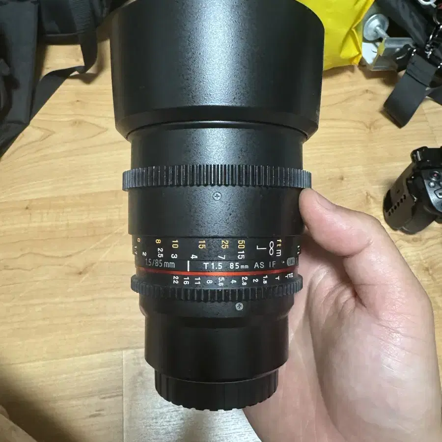 삼양 85mm 시네렌즈 (마이크로포서드)