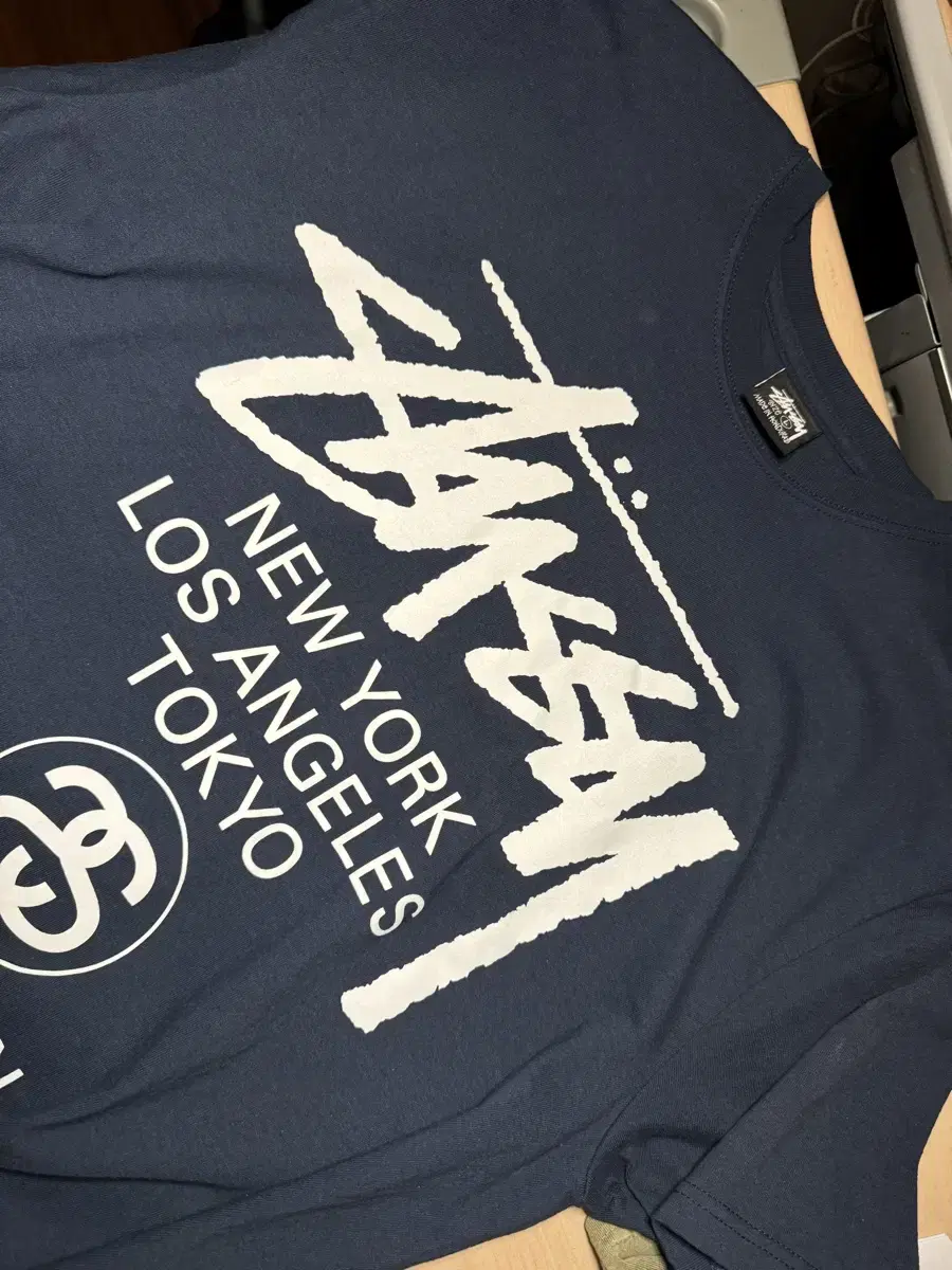 Stussy worldtour T-Shirt Vahn Navy 2024 L New in Box