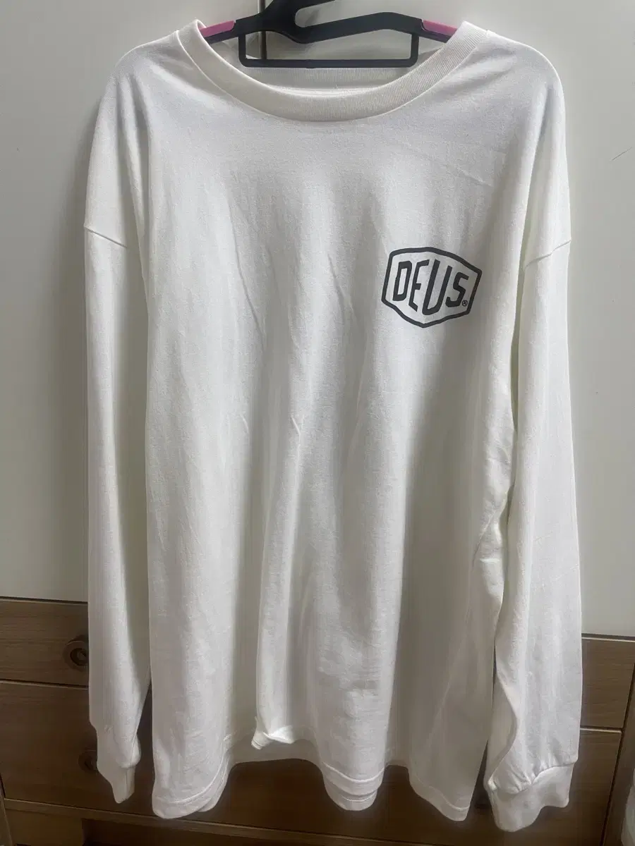 [XL]Deus Ex Machina Deus Seoul Long Sleeve White T-Shirt