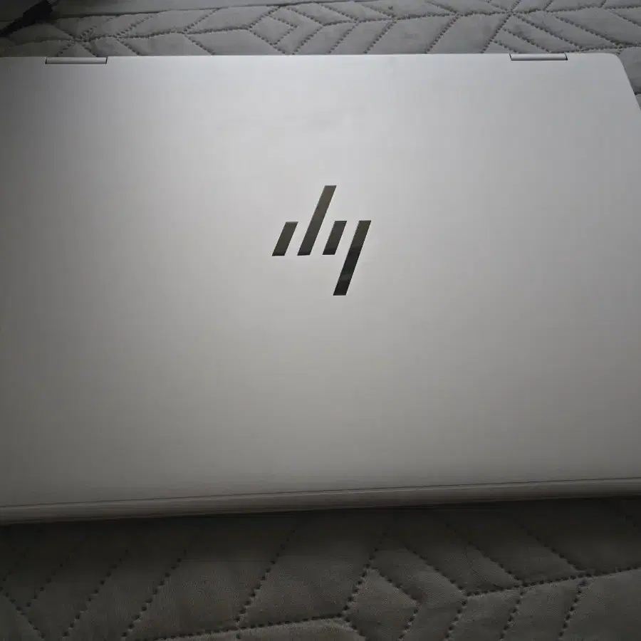 S급 노트북 HP envy x360 glaciersilver색상 100만