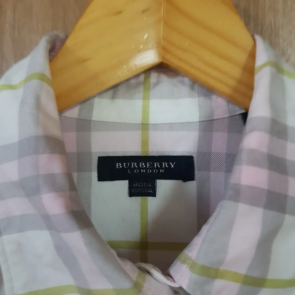 명품)BURBERRY 핑크노바체크셔츠S