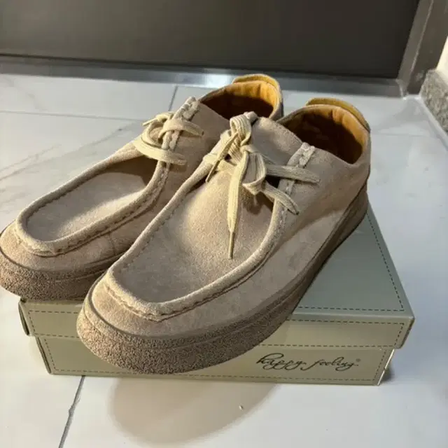 NORM WALLABEE BEIGE 왈라비 베이지