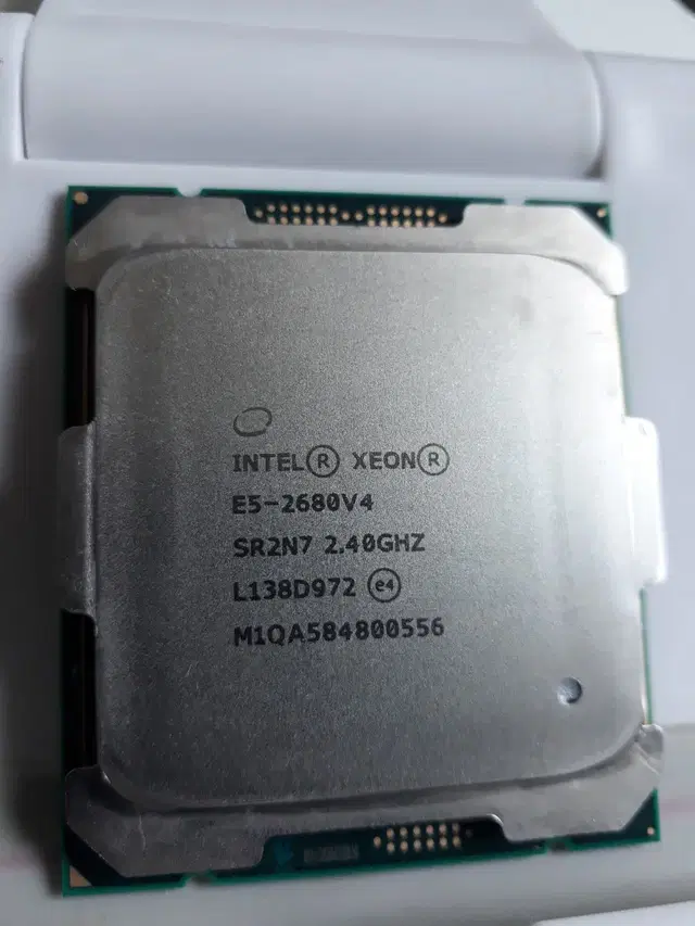 제온 xeon 2680 v4 cpu