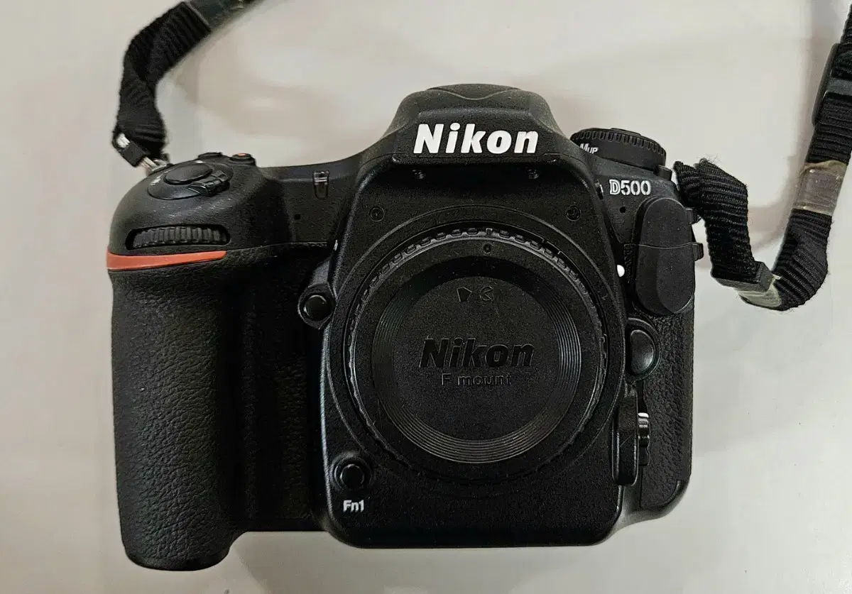 니콘 NIKON D500 3만컷 정품 A급 크롭DSLR