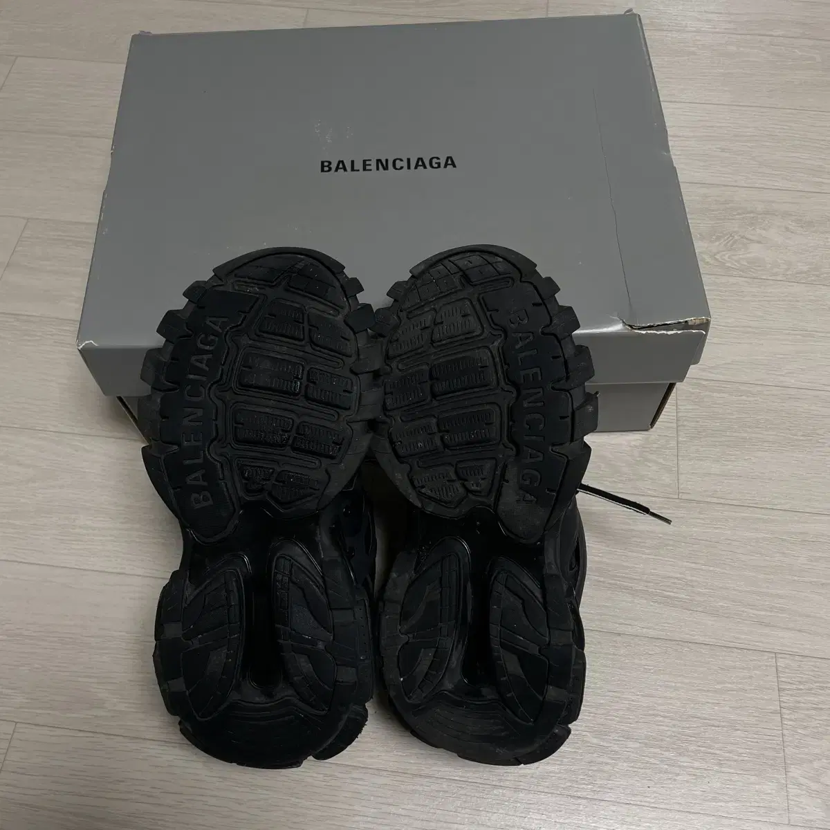 [37(240)]발렌시아가 트랙 트리플 블랙 Balenciaga