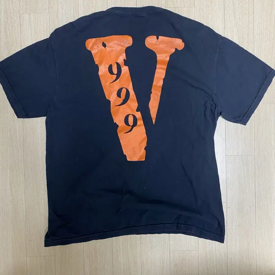 브이론 Vlone 티셔츠