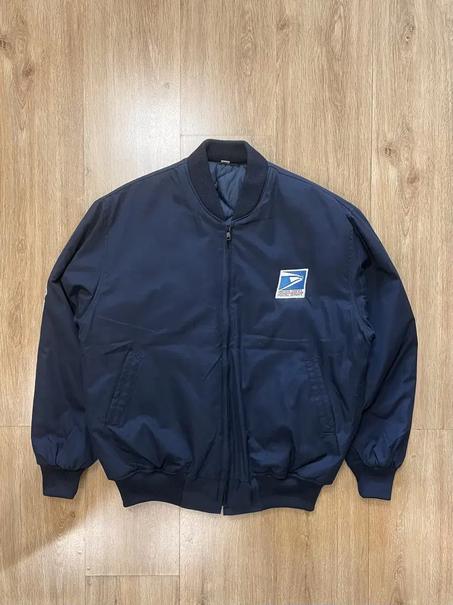 TAKPO) The only USPS USA Vintage Reflective Bomber Jacket in Korea