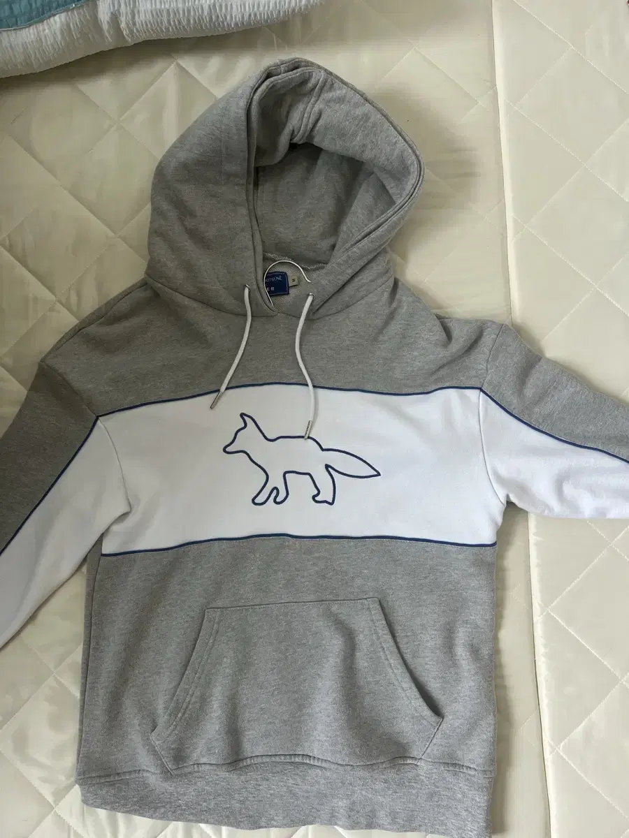 Sell error Maison Kitsune Hoodie M