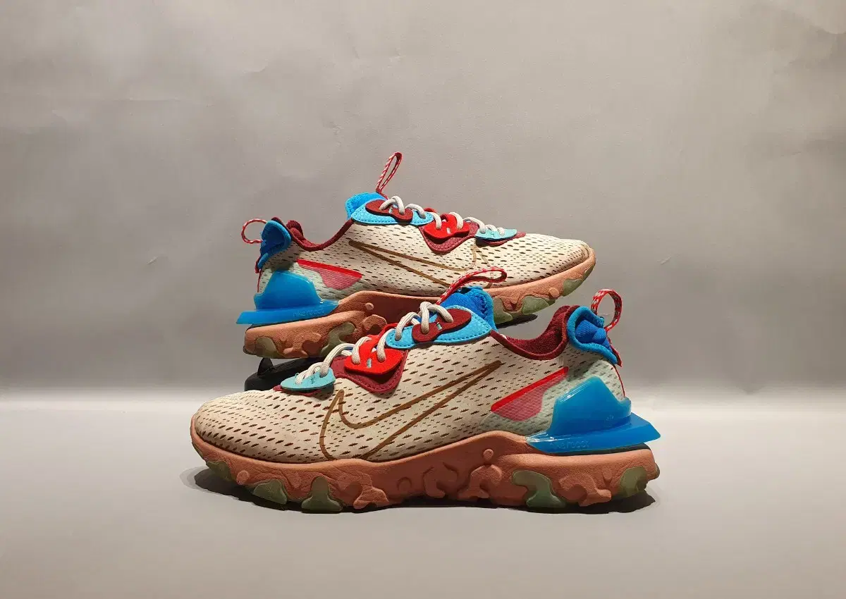 [Free Shipping] Nike React Vision Desert Oasis 275mm Running Shoes