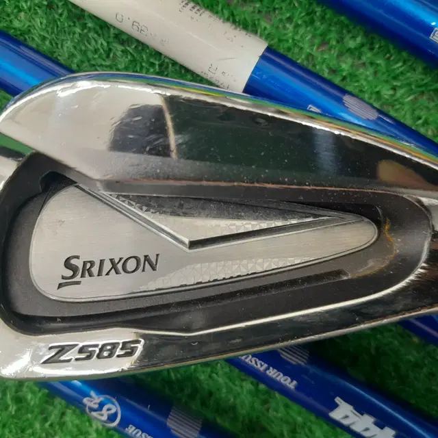 정품 스릭슨 Z585 FORGED 남성용카본 80g대 아이언