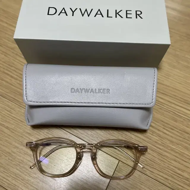 DAYWALKER 데이워커 안경 새상품