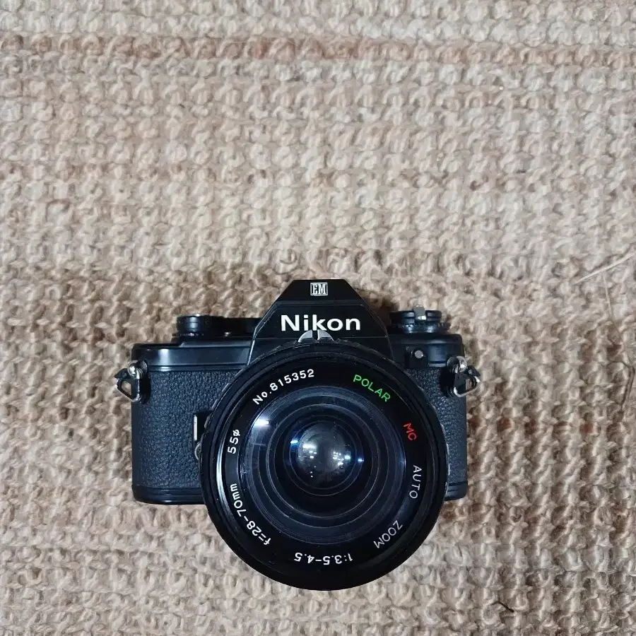 NIKON EM 28-70 Polar 니콘필림카메라