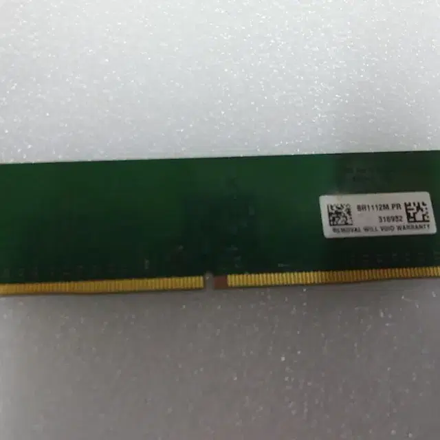 cruclal DDR4 2133 8GB  메모리