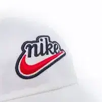 NIKE 나이키 초레어 헤리티지86 화이트 스우시 패치 클래식 볼캡 모자