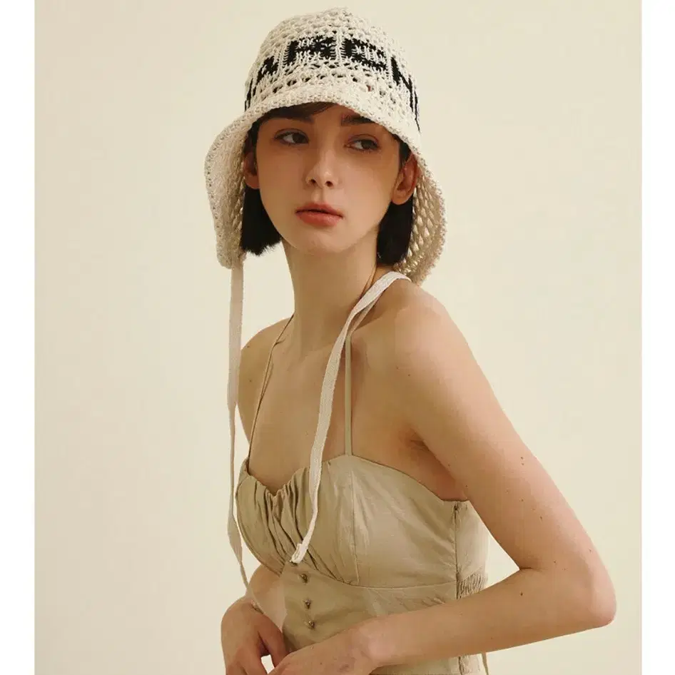 메르헨 Logo knitting strap bucket hat