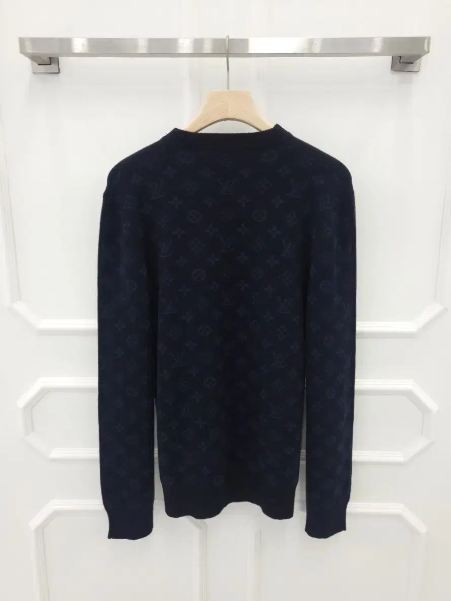 Louis Vuitton Monogram Half-Hanhalf Cashmere Knit L