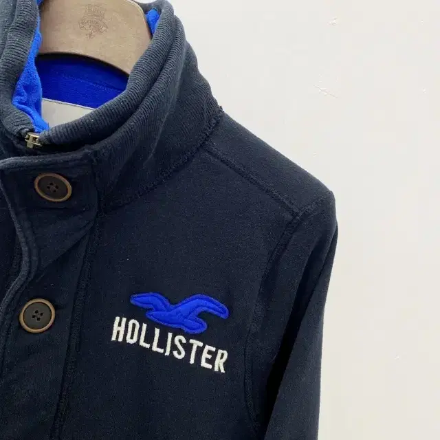 70 HOLLISTER 홀리스터 집업 점퍼 (L)