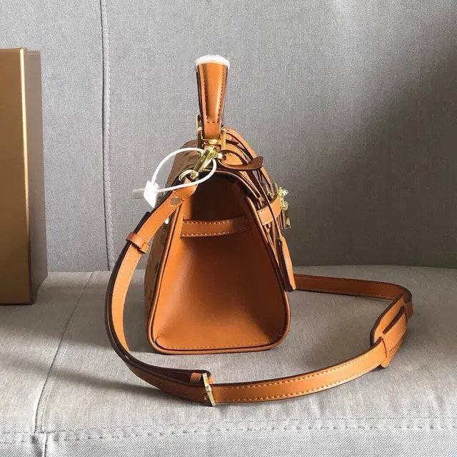 앰씨앰 2092 Kelly mini MCM 미니 크로스백