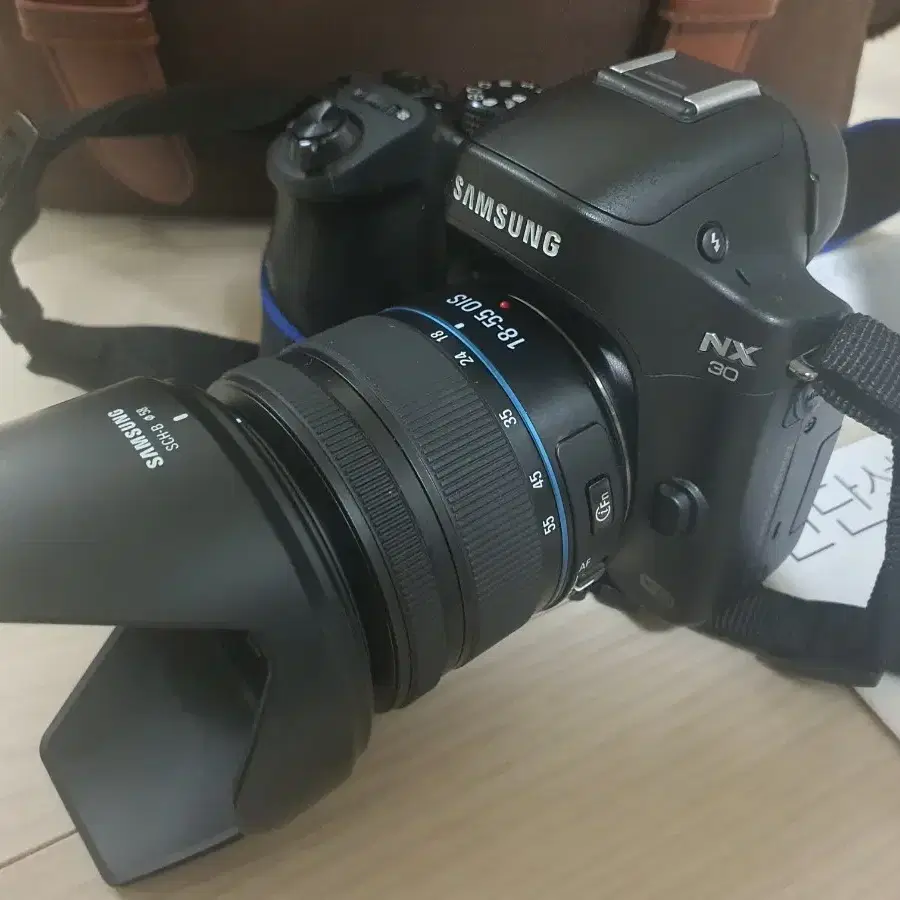 A급 삼성 미러리스 카메라 NX30 과 18-55 렌즈 세트